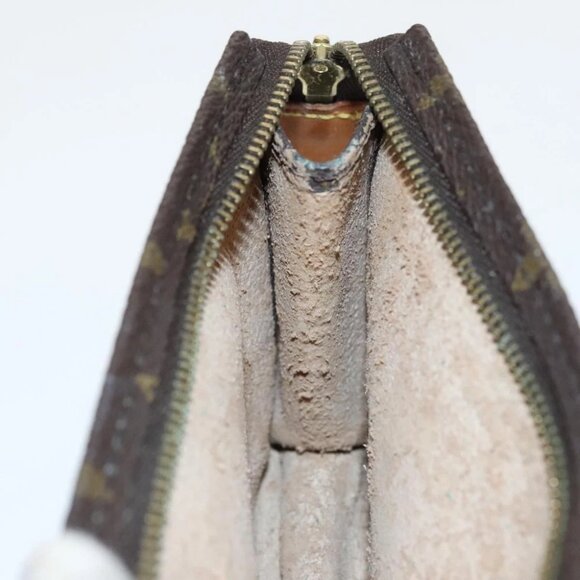 LOUIS VUITTON Monogram Poche Toilette 15 Pouch M47546 LV Auth 97332 - Picture 6 of 16